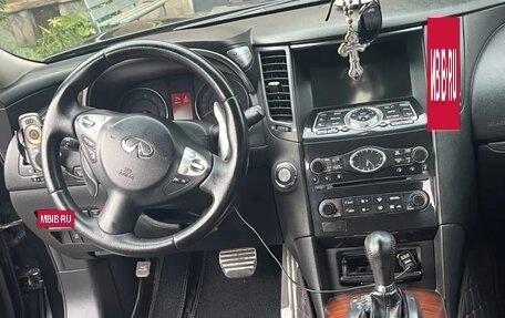 Infiniti FX II, 2011 год, 2 000 000 рублей, 5 фотография