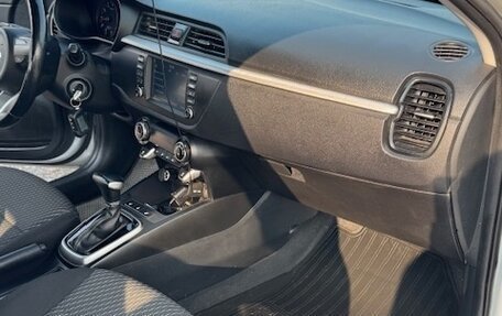 KIA Rio IV, 2019 год, 1 350 000 рублей, 10 фотография