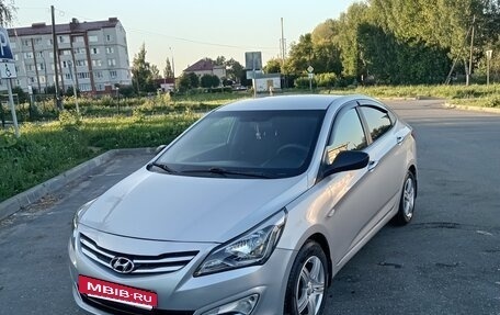 Hyundai Solaris II рестайлинг, 2016 год, 760 000 рублей, 3 фотография