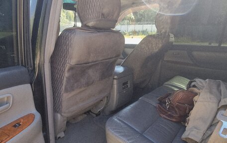 Toyota Land Cruiser 100 рестайлинг 2, 2003 год, 1 600 000 рублей, 9 фотография