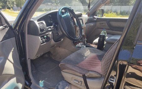Toyota Land Cruiser 100 рестайлинг 2, 2003 год, 1 600 000 рублей, 10 фотография