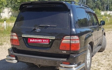 Toyota Land Cruiser 100 рестайлинг 2, 2003 год, 1 600 000 рублей, 6 фотография