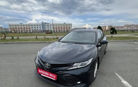 Toyota Camry, 2018 год, 2 150 000 рублей, 2 фотография