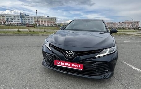 Toyota Camry, 2018 год, 2 150 000 рублей, 3 фотография