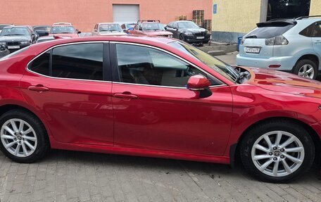 Toyota Camry, 2021 год, 2 790 000 рублей, 4 фотография