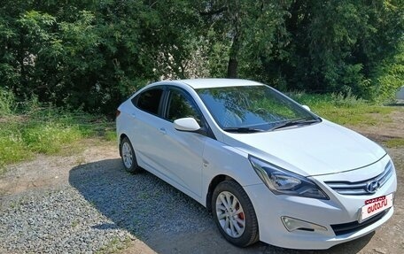 Hyundai Solaris II рестайлинг, 2016 год, 825 000 рублей, 5 фотография