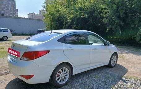 Hyundai Solaris II рестайлинг, 2016 год, 825 000 рублей, 3 фотография