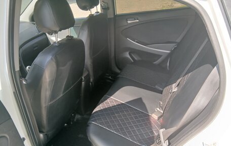 Hyundai Solaris II рестайлинг, 2016 год, 825 000 рублей, 10 фотография