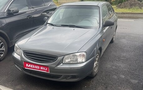 Hyundai Accent II, 2004 год, 380 000 рублей, 2 фотография