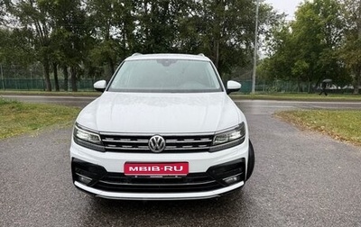 Volkswagen Tiguan II, 2019 год, 3 750 000 рублей, 1 фотография