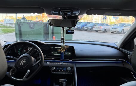 Hyundai Elantra, 2024 год, 2 270 000 рублей, 7 фотография