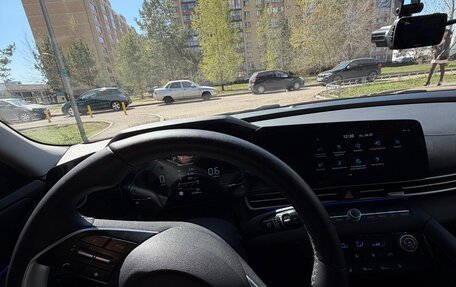 Hyundai Elantra, 2024 год, 2 270 000 рублей, 10 фотография