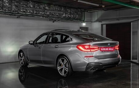 BMW 6 серия, 2018 год, 5 300 000 рублей, 2 фотография