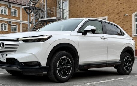 Honda Vezel, 2022 год, 2 290 000 рублей, 4 фотография