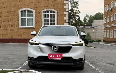 Honda Vezel, 2022 год, 2 290 000 рублей, 3 фотография