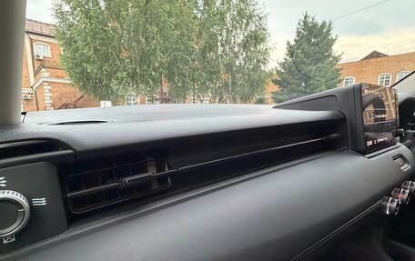 Honda Vezel, 2022 год, 2 290 000 рублей, 19 фотография