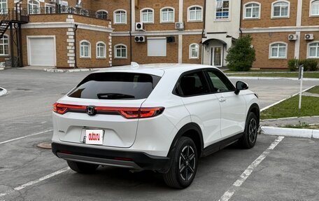 Honda Vezel, 2022 год, 2 290 000 рублей, 9 фотография