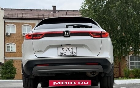 Honda Vezel, 2022 год, 2 290 000 рублей, 8 фотография