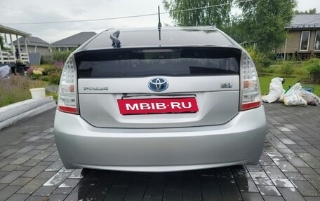 Toyota Prius, 2009 год, 699 000 рублей, 2 фотография