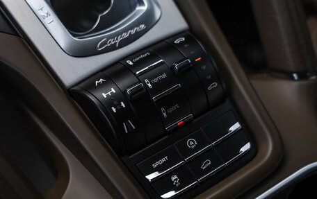 Porsche Cayenne III, 2010 год, 2 799 000 рублей, 19 фотография