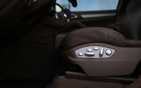 Porsche Cayenne III, 2010 год, 2 799 000 рублей, 26 фотография