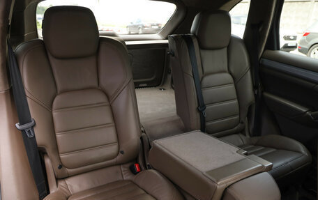 Porsche Cayenne III, 2010 год, 2 799 000 рублей, 30 фотография
