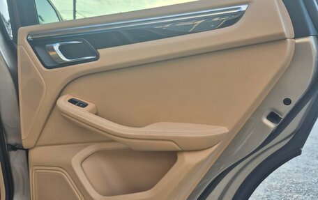 Porsche Macan I рестайлинг, 2014 год, 1 999 000 рублей, 16 фотография