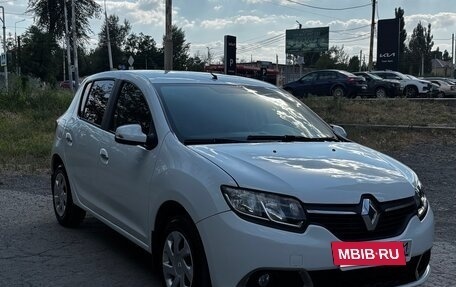 Renault Sandero II рестайлинг, 2017 год, 865 000 рублей, 3 фотография