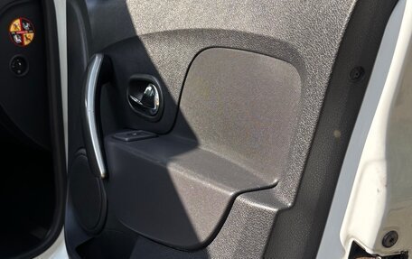 Renault Sandero II рестайлинг, 2017 год, 865 000 рублей, 14 фотография