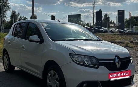 Renault Sandero II рестайлинг, 2017 год, 865 000 рублей, 13 фотография