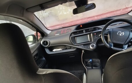 Toyota Aqua I, 2017 год, 800 000 рублей, 8 фотография