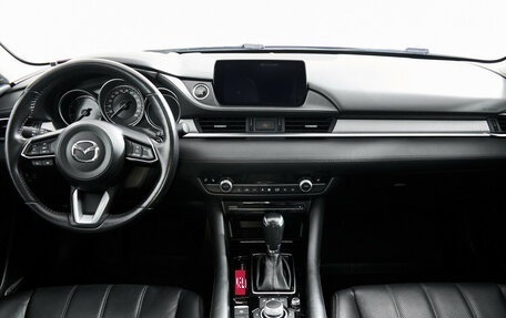 Mazda 6, 2020 год, 2 620 000 рублей, 11 фотография