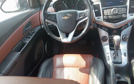 Chevrolet Cruze II, 2011 год, 570 000 рублей, 7 фотография