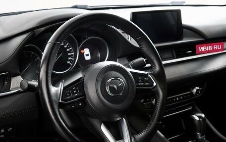Mazda 6, 2020 год, 2 620 000 рублей, 14 фотография