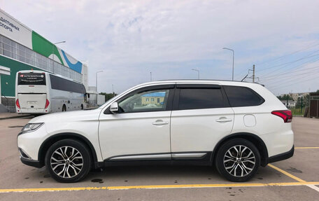 Mitsubishi Outlander III рестайлинг 3, 2015 год, 1 530 000 рублей, 3 фотография