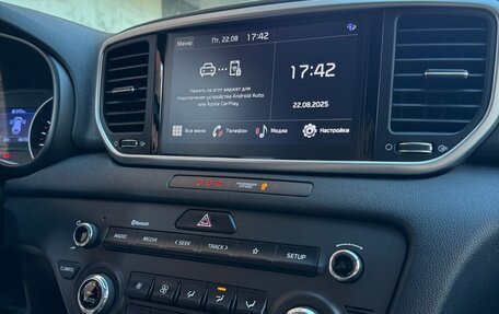 KIA Sportage IV рестайлинг, 2021 год, 2 350 000 рублей, 4 фотография