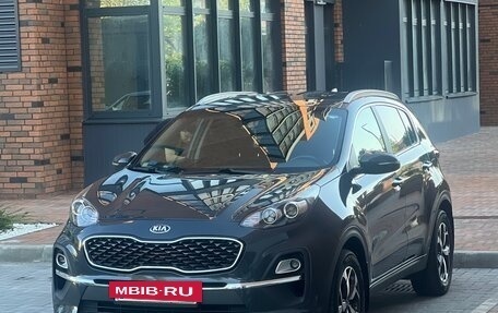 KIA Sportage IV рестайлинг, 2021 год, 2 350 000 рублей, 20 фотография