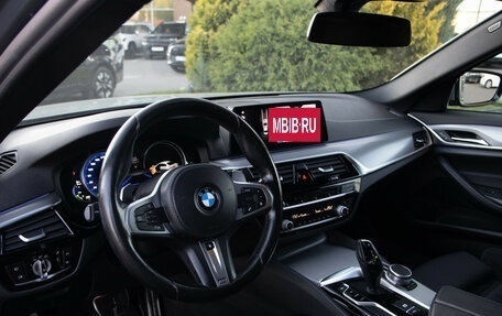 BMW 5 серия, 2018 год, 3 328 000 рублей, 11 фотография