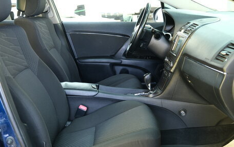 Toyota Avensis III рестайлинг, 2009 год, 1 049 000 рублей, 20 фотография