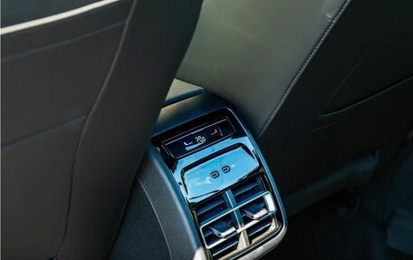 Volkswagen Tiguan, 2026 год, 4 550 000 рублей, 29 фотография