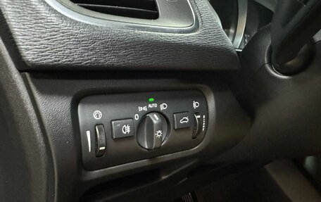 Volvo V40 II рестайлинг, 2017 год, 1 531 000 рублей, 11 фотография