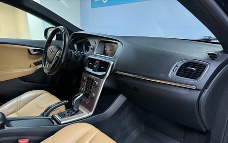 Volvo V40 II рестайлинг, 2017 год, 1 531 000 рублей, 15 фотография