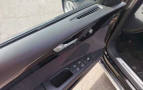 Audi A8, 2015 год, 2 400 000 рублей, 10 фотография