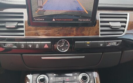 Audi A8, 2015 год, 2 400 000 рублей, 13 фотография