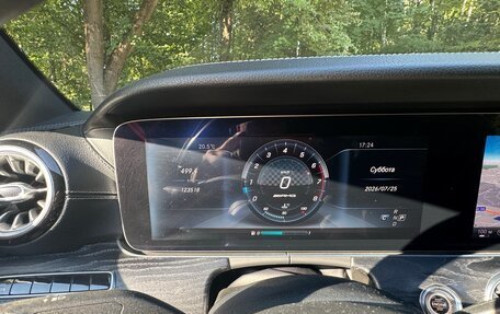 Mercedes-Benz E-Класс, 2017 год, 3 111 111 рублей, 4 фотография