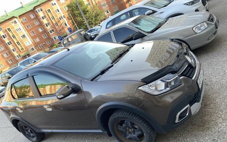 Renault Logan II, 2022 год, 990 000 рублей, 8 фотография