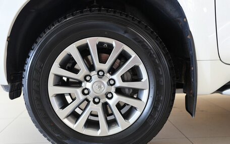 Toyota Land Cruiser Prado 150 рестайлинг 2, 2020 год, 6 299 000 рублей, 14 фотография