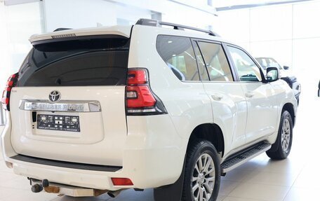 Toyota Land Cruiser Prado 150 рестайлинг 2, 2020 год, 6 299 000 рублей, 9 фотография