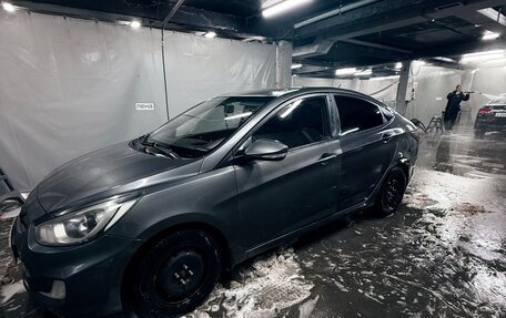 Hyundai Solaris II рестайлинг, 2011 год, 680 000 рублей, 4 фотография