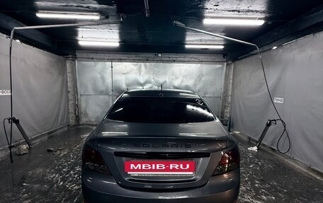 Hyundai Solaris II рестайлинг, 2011 год, 680 000 рублей, 3 фотография